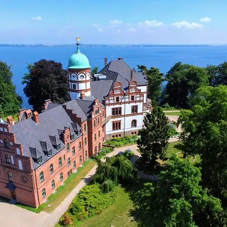 Weideblick Auf Dem Bauernhof Am Schweriner *